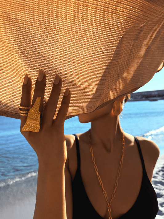 NYRA NECKLACE