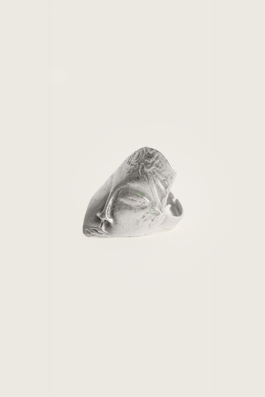 RIVEN RING