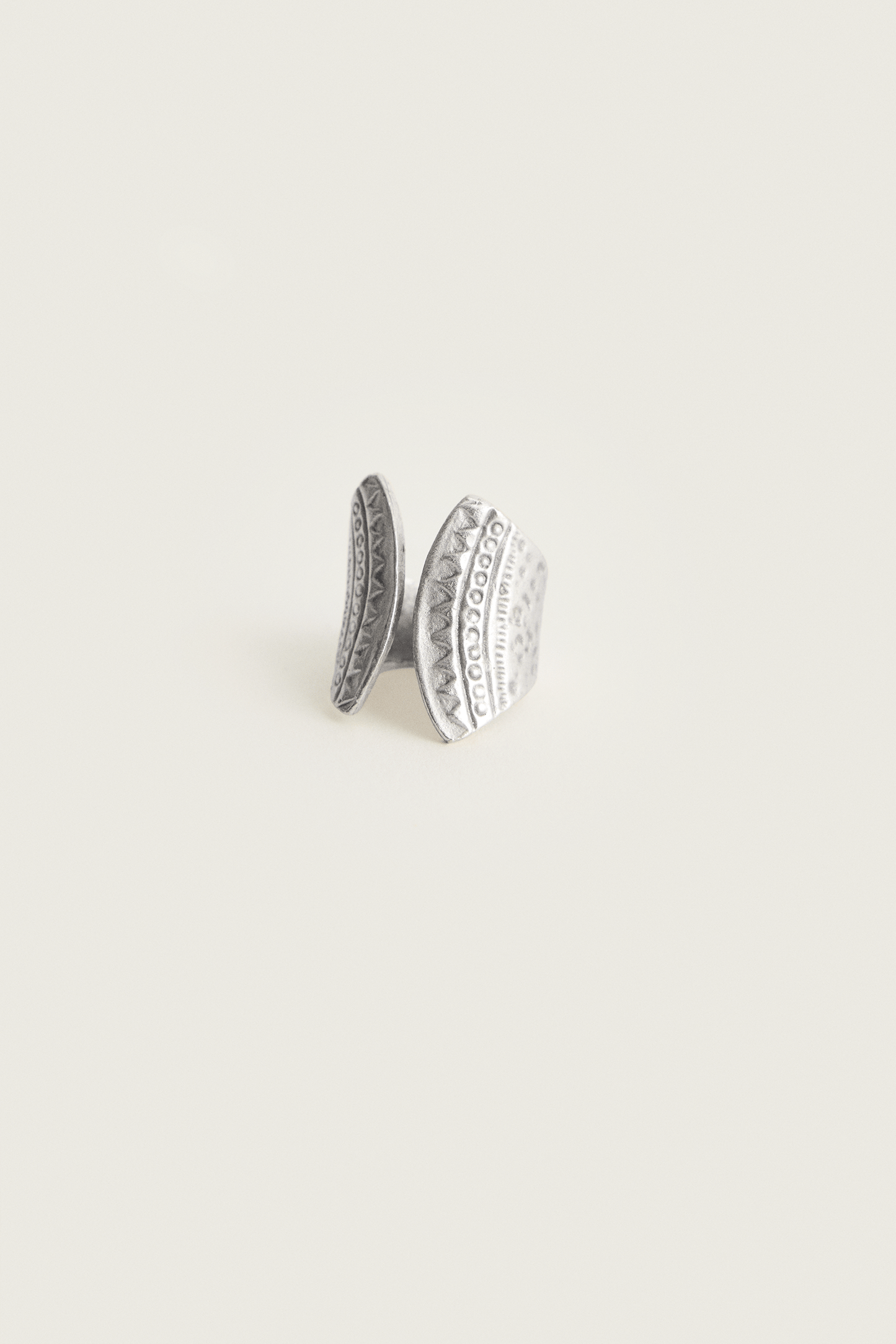 NOCTRA RING