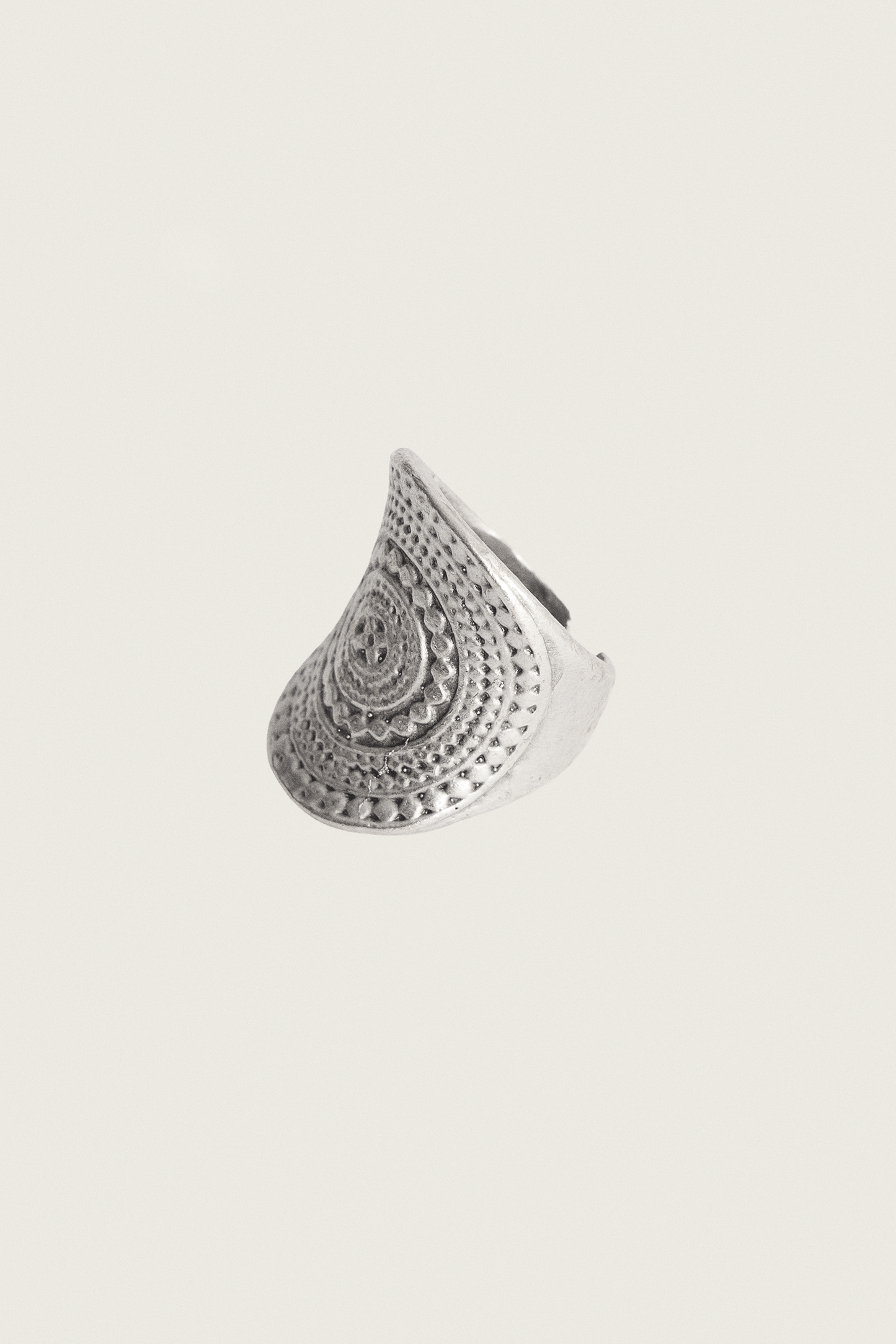 KYRA RING