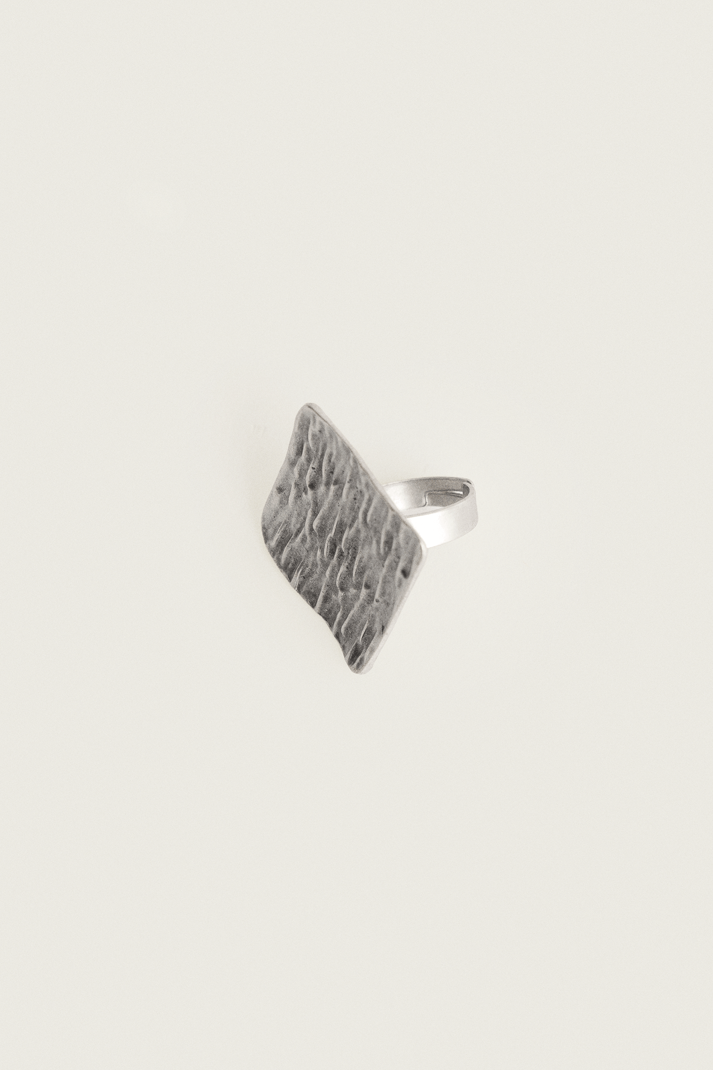 ARDEN RING